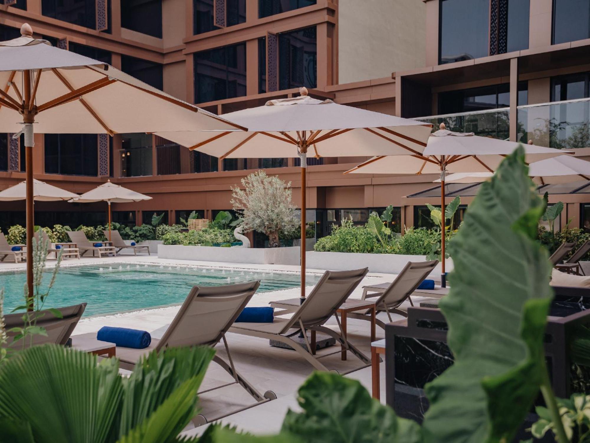 Nysa Hotel Bangkok Sukhumvit 11 Екстериор снимка The pool at the hotel
