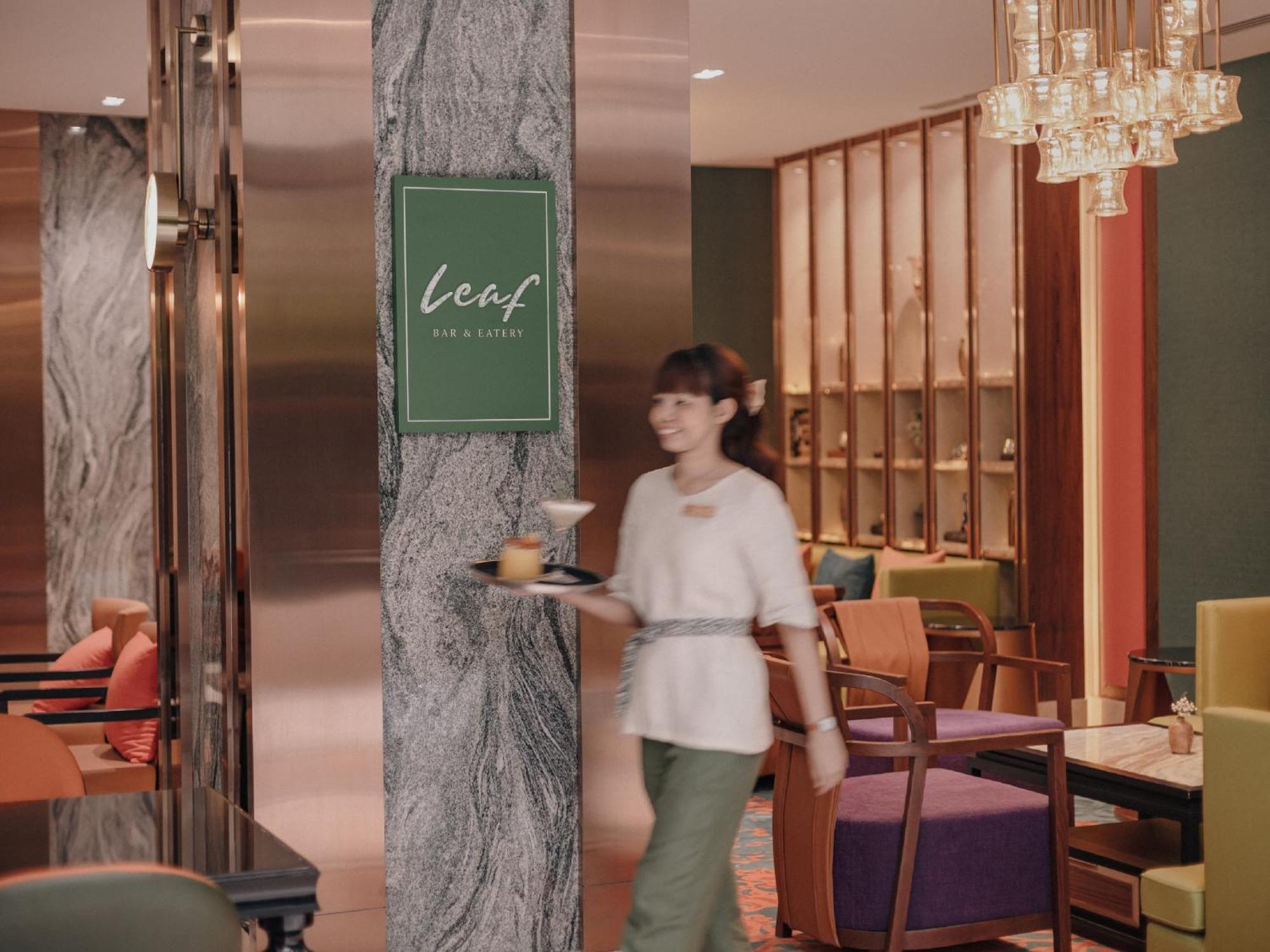 Nysa Hotel Bangkok Sukhumvit 11 Екстериор снимка Leaf Bar & Lounge