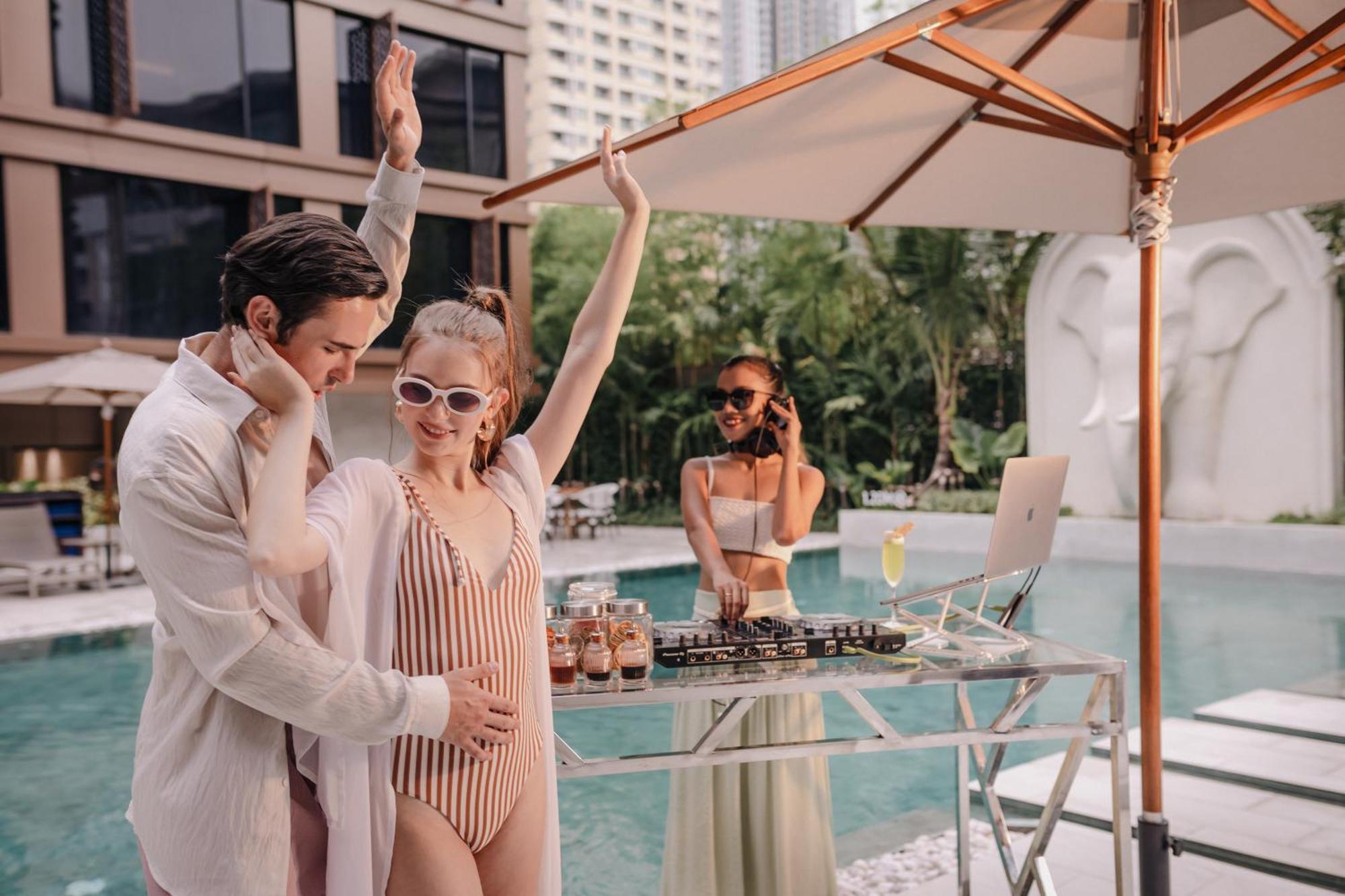 Nysa Hotel Bangkok Sukhumvit 11 Екстериор снимка The Pool Club